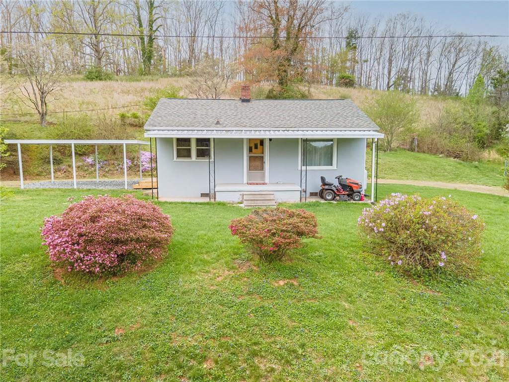 7 Snow White Drive Asheville NC 28806