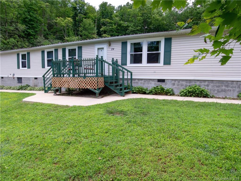 24 Roost Road Horse Shoe NC 28742
