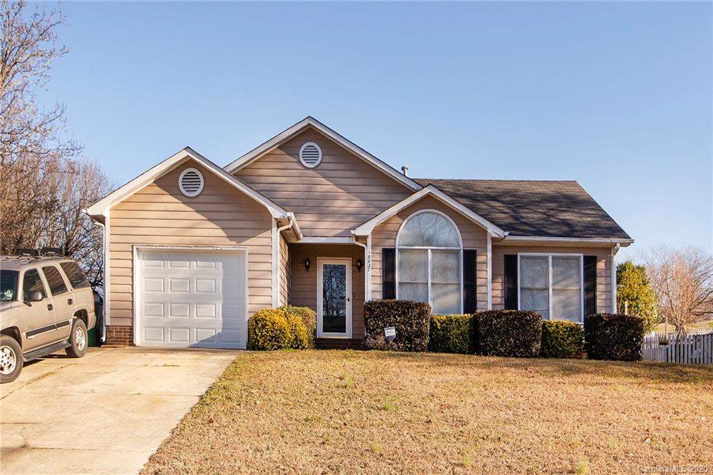 10827 Hunters Trace Court Charlotte NC 28262