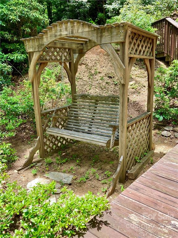 160 Flying Hawk Trail Waynesville NC 28786