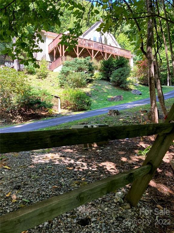 160 Flying Hawk Trail Waynesville NC 28786