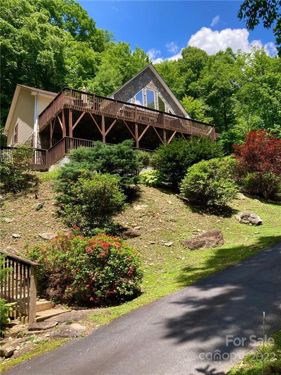 160 Flying Hawk Trail Waynesville NC 28786