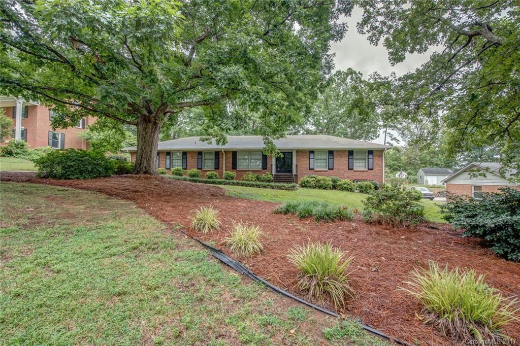 1932 Stoneyridge Drive Charlotte NC 28214