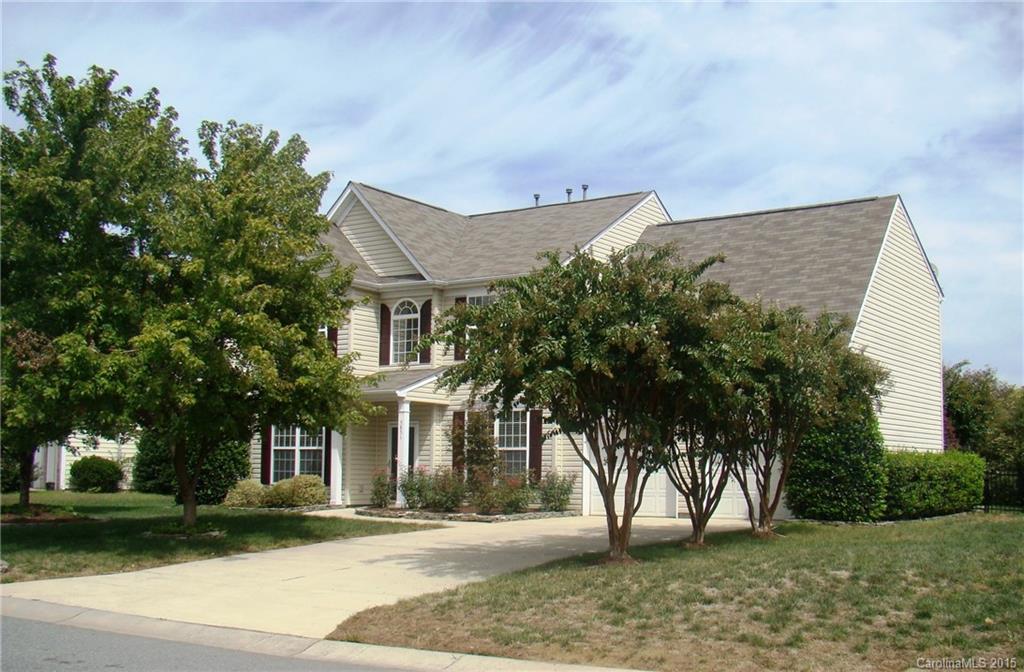 5851 Crimson Oak Court Harrisburg NC 28075