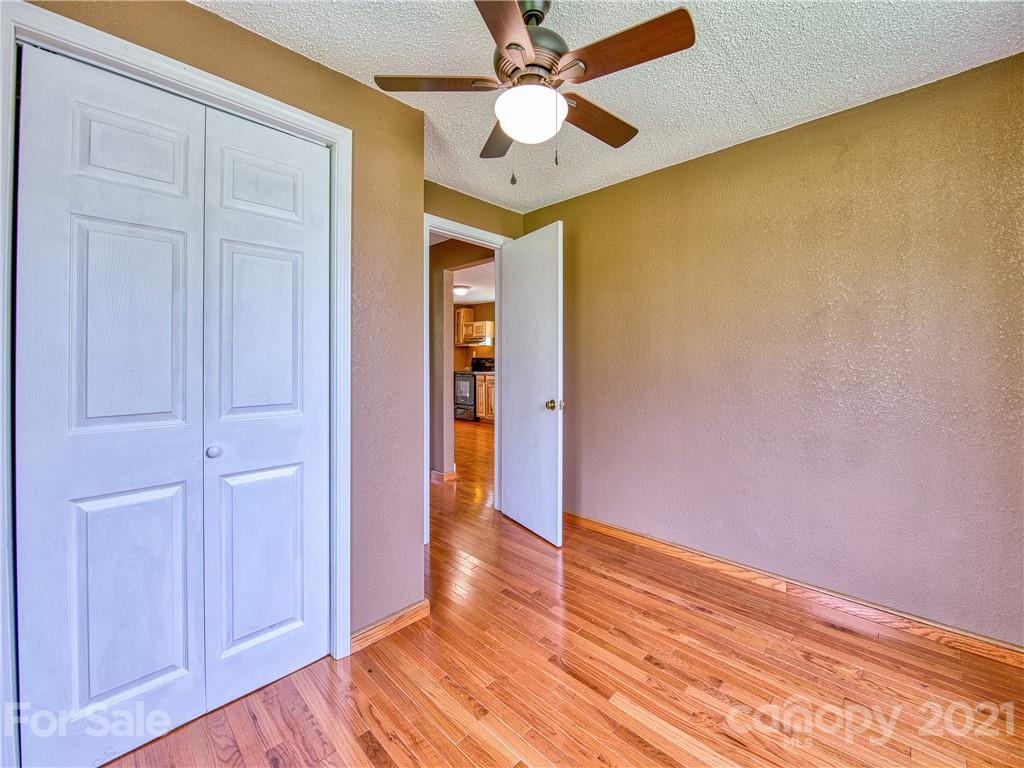 6 Glade Way Waynesville NC 28785