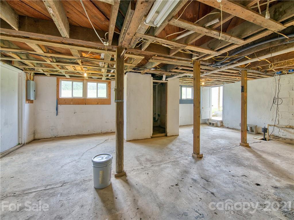 6 Glade Way Waynesville NC 28785