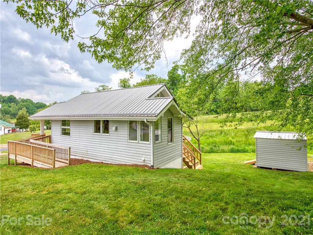 6 Glade Way Waynesville NC 28785