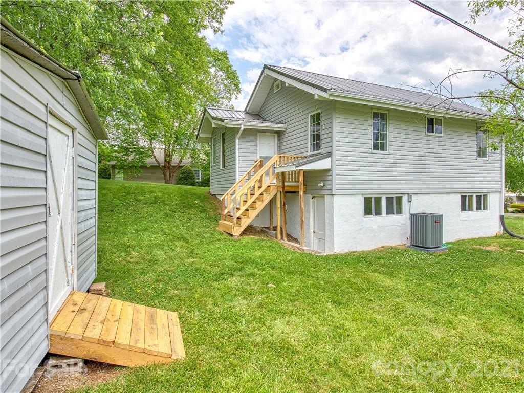 6 Glade Way Waynesville NC 28785