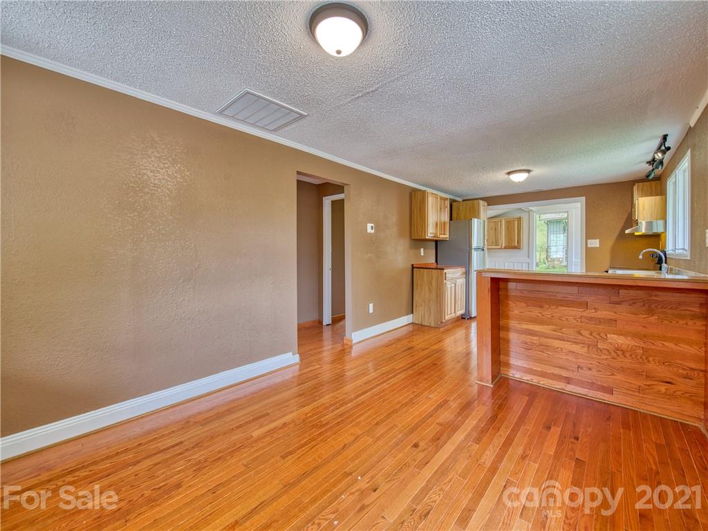 6 Glade Way Waynesville NC 28785