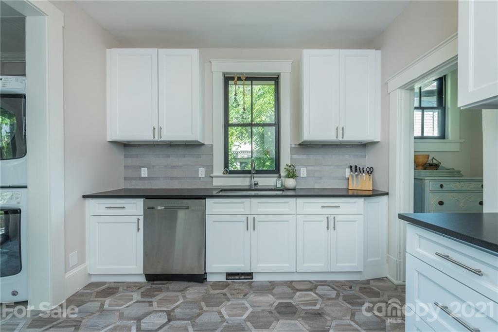 121 Spears Avenue Asheville NC 28801