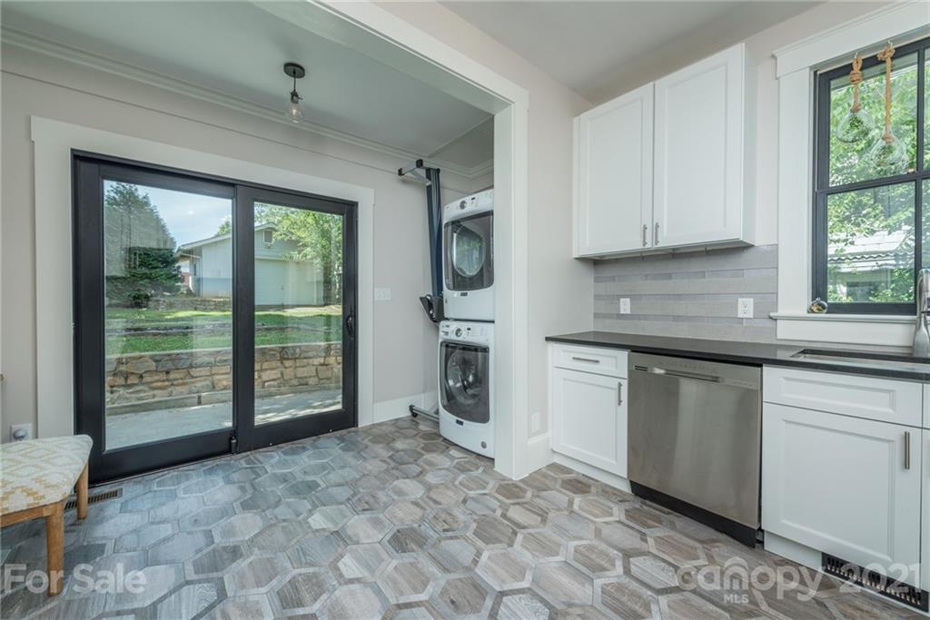 121 Spears Avenue Asheville NC 28801