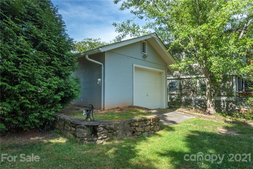 121 Spears Avenue Asheville NC 28801