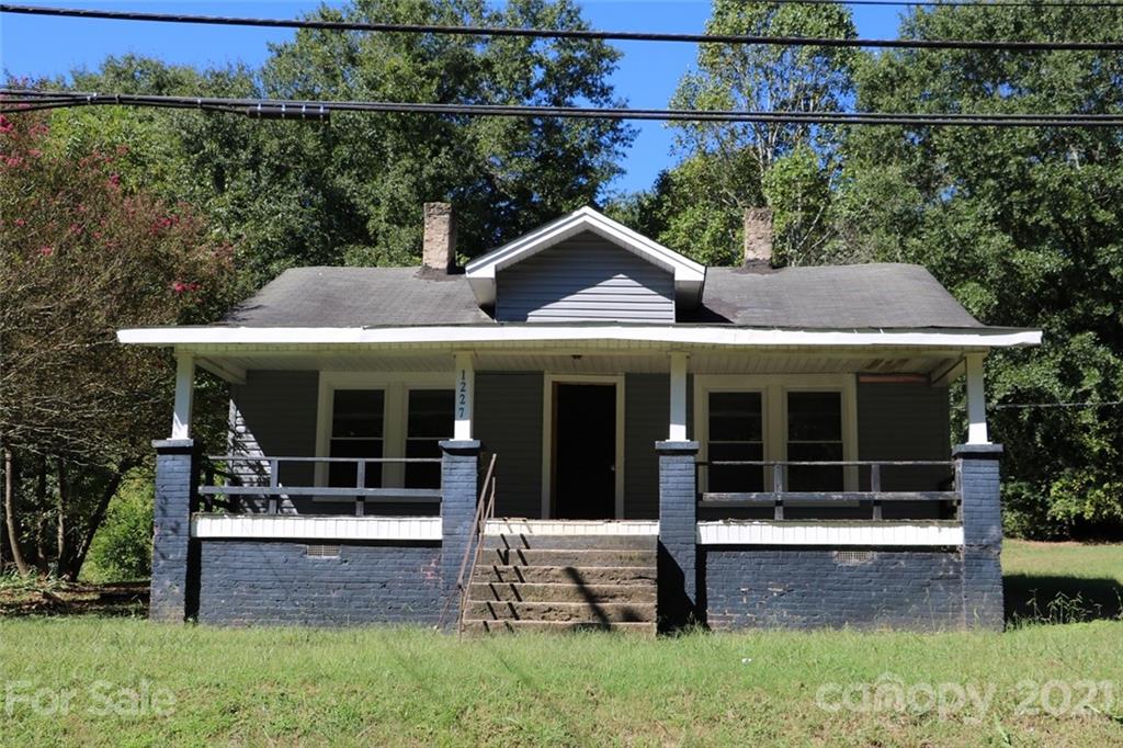 1227 N Lafayette Street Shelby NC 28150
