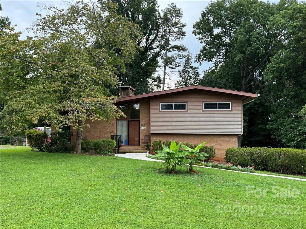 607 Pierce Avenue Mount Holly NC 28120