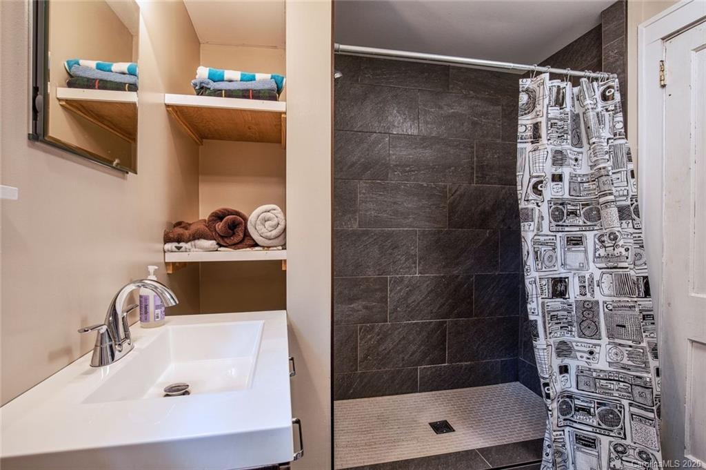 40 Dellwood Street Asheville NC 28806