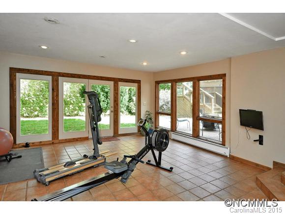 9 Baird Lane Asheville NC 28804