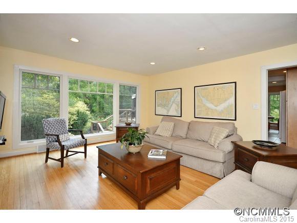9 Baird Lane Asheville NC 28804