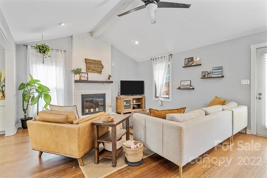 1008 Country Place Drive Matthews NC 28105