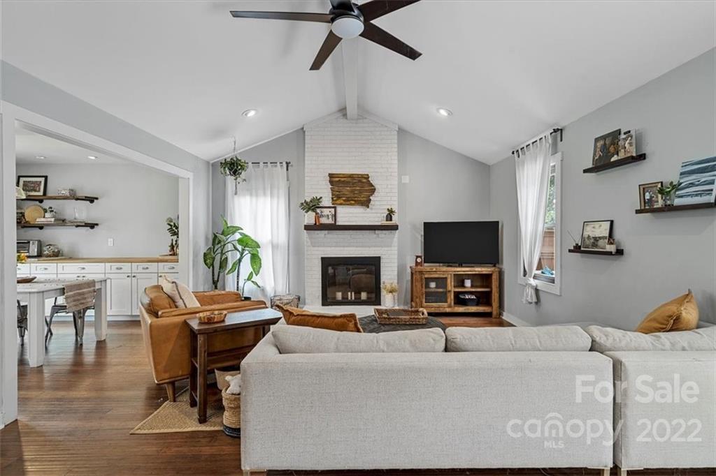 1008 Country Place Drive Matthews NC 28105