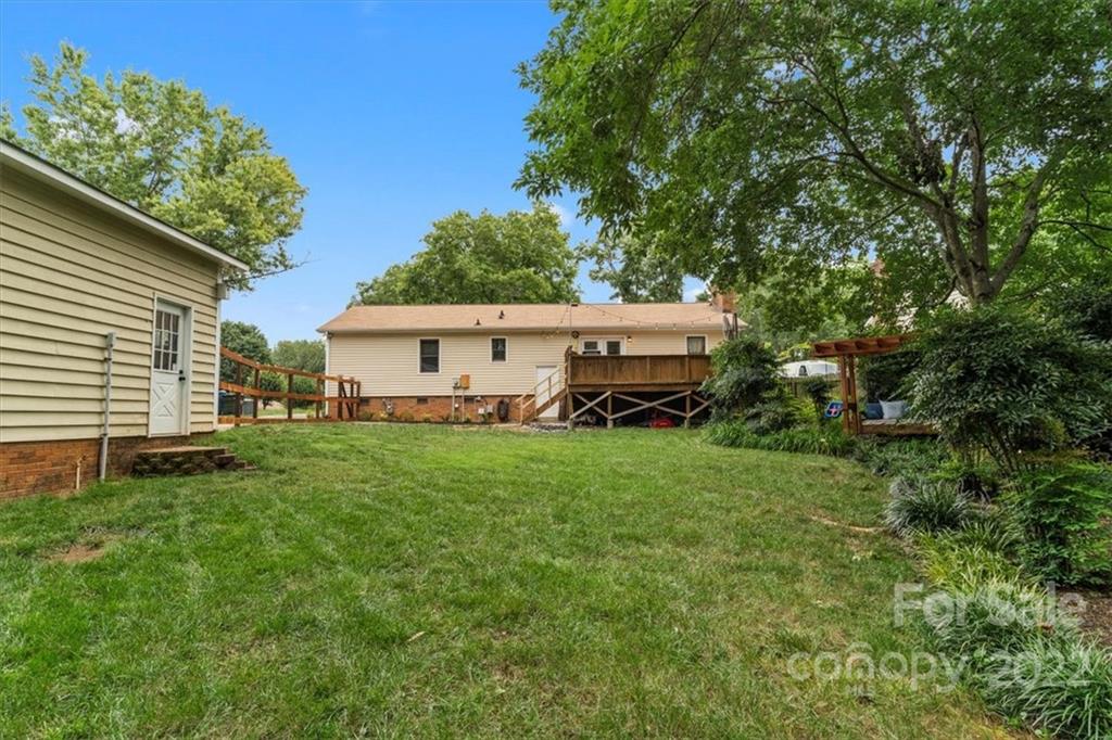 1008 Country Place Drive Matthews NC 28105