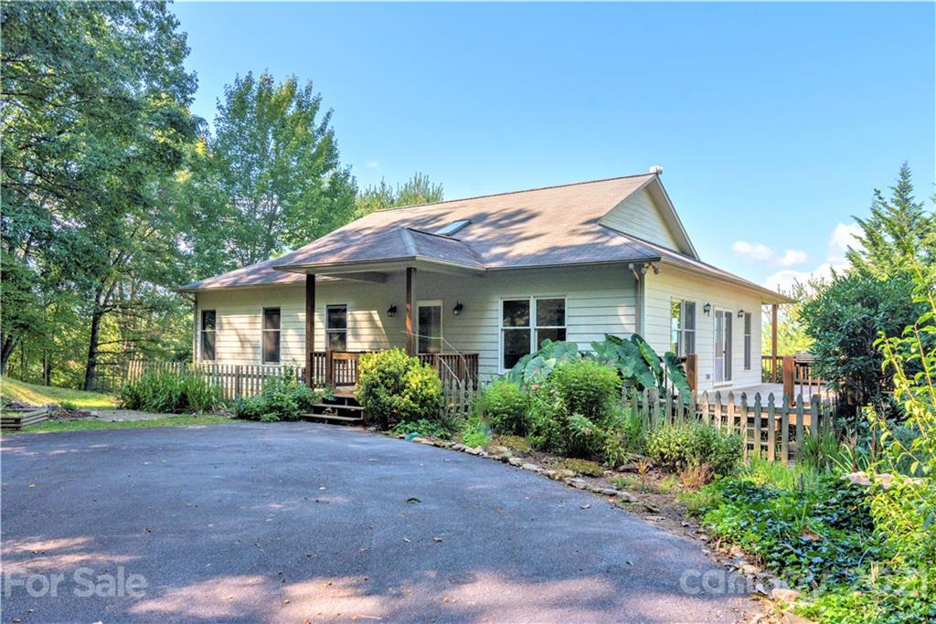 530 Brigadoon Drive Clyde NC 28721