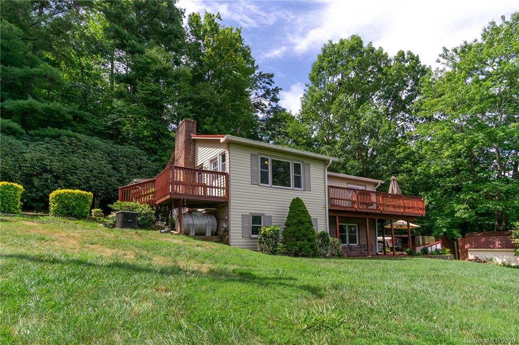27 New Valley Road Swannanoa NC 28778