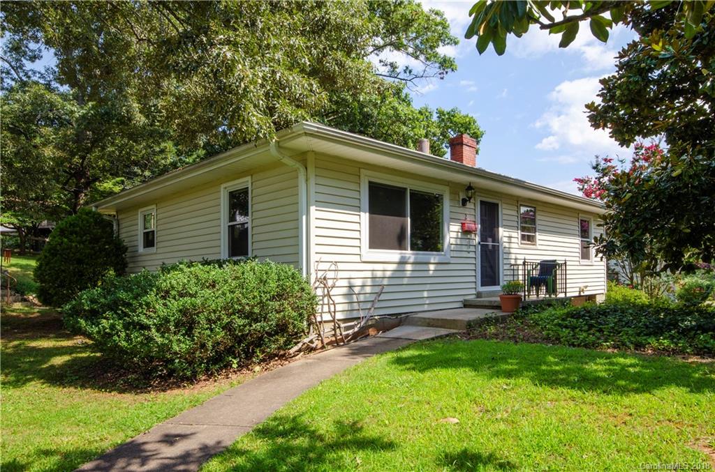 2 Pinewood Place Asheville NC 28806