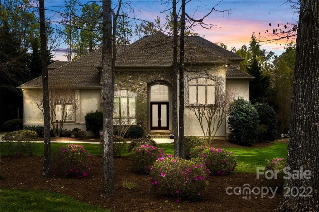 2121 Climbing Rose Lane Matthews NC 28104