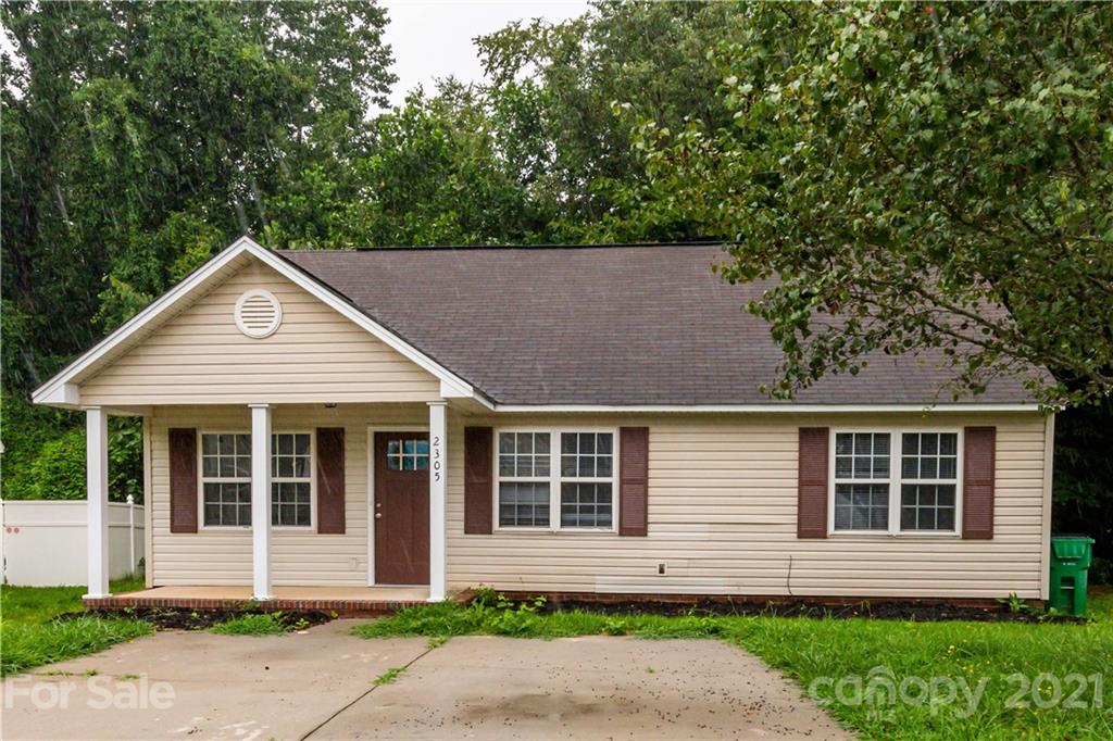 2305 Blue Hampton Lane Charlotte NC 28213