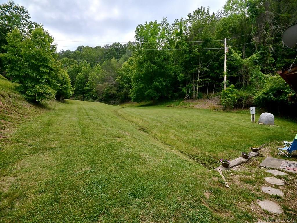 16 Leslie Lane Canton NC 28716