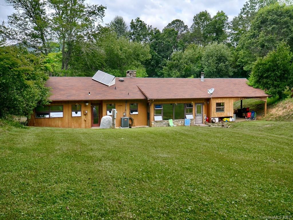 16 Leslie Lane Canton NC 28716