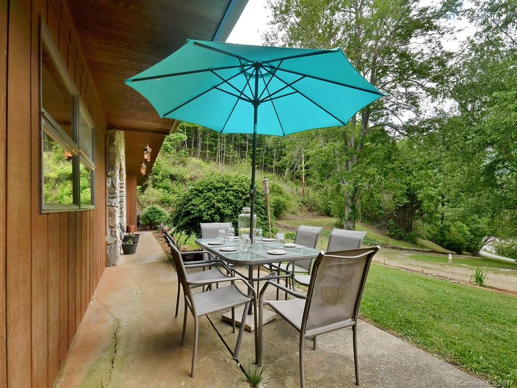 16 Leslie Lane Canton NC 28716