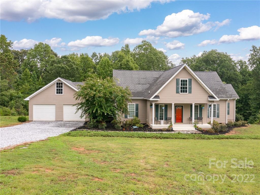 1815 Golf Course Road Columbus NC 28722