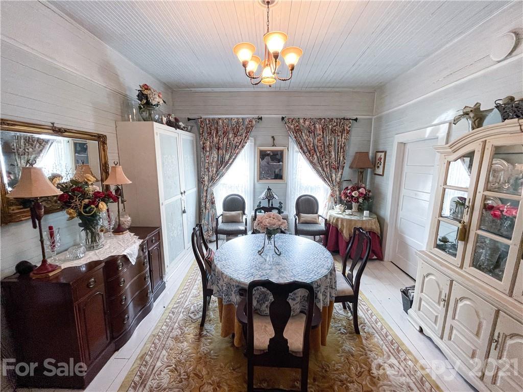 71 Salisbury Avenue Old Fort NC 28762