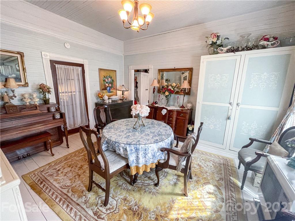 71 Salisbury Avenue Old Fort NC 28762