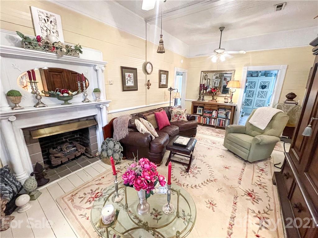 71 Salisbury Avenue Old Fort NC 28762