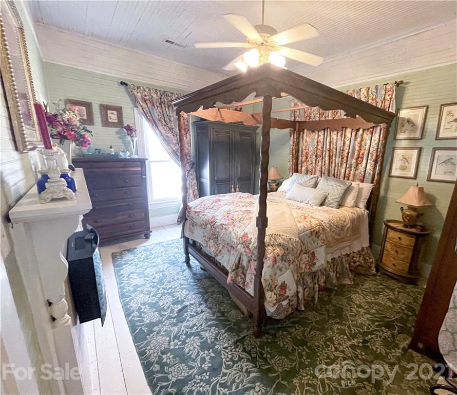 71 Salisbury Avenue Old Fort NC 28762