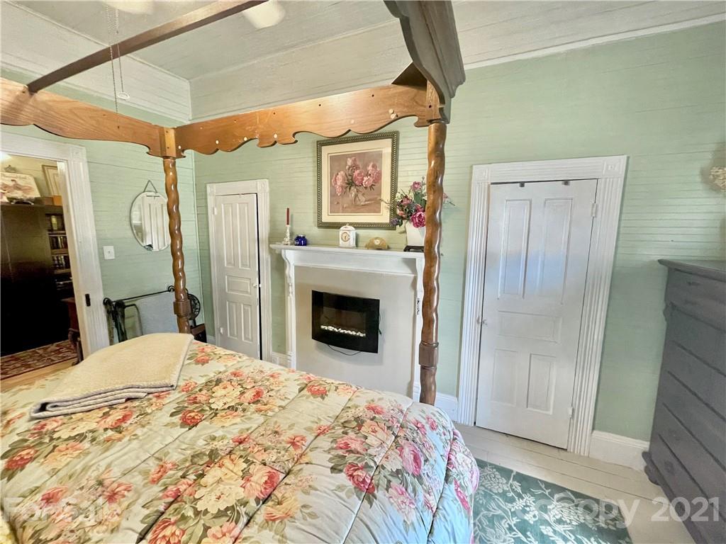 71 Salisbury Avenue Old Fort NC 28762