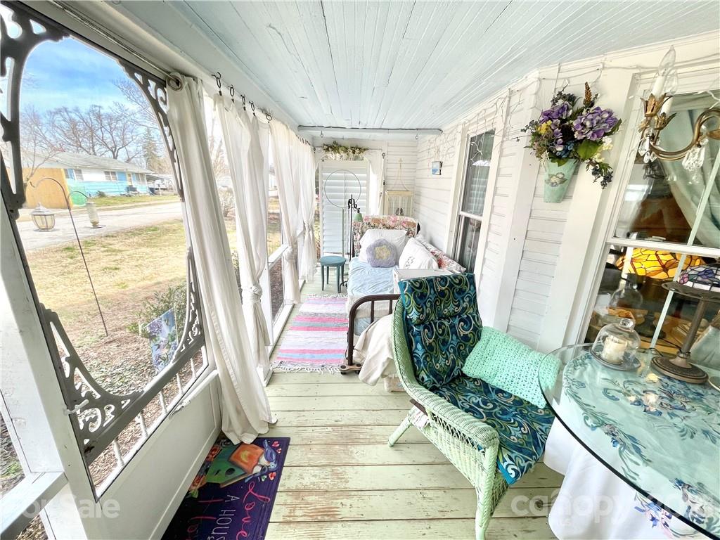 71 Salisbury Avenue Old Fort NC 28762