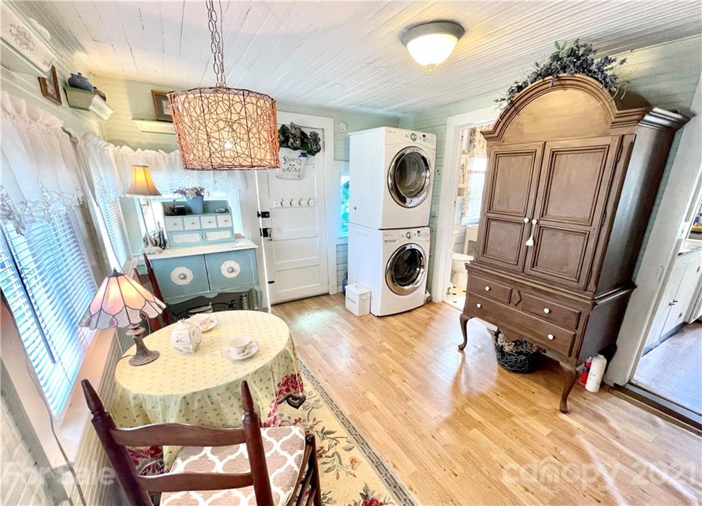 71 Salisbury Avenue Old Fort NC 28762