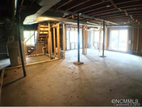 155 Aurora Drive Asheville NC 28805