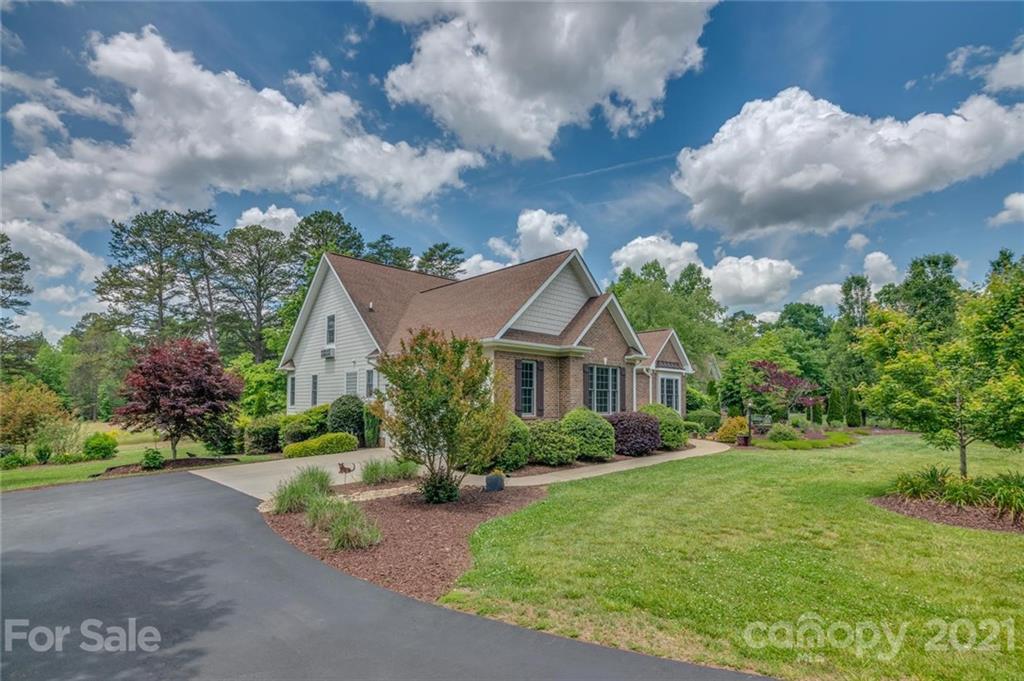 1650 Golf Course Road Columbus NC 28722