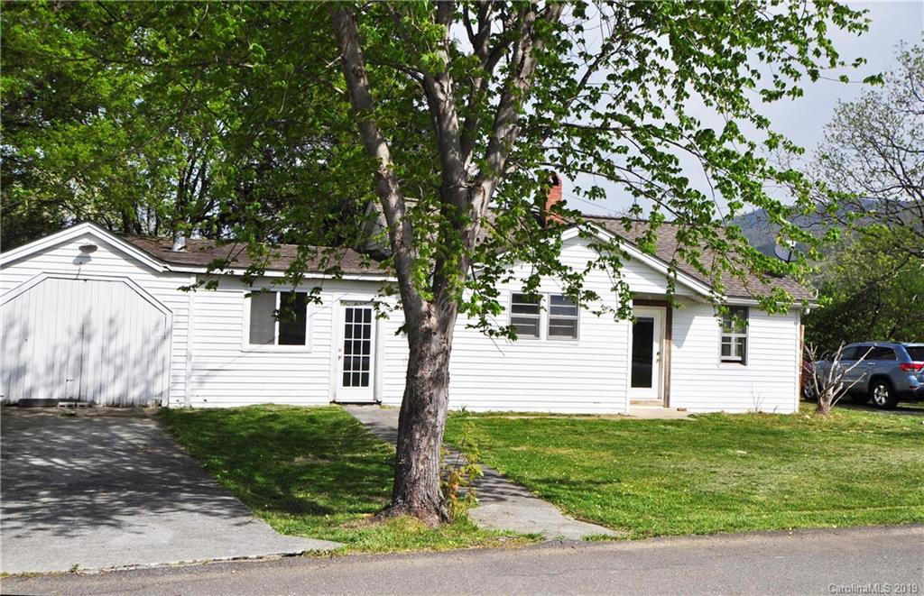 105 Jackson Avenue Hot Springs NC 28743