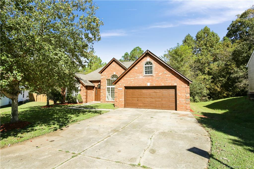 8438 Blue Aster Lane Charlotte NC 28269