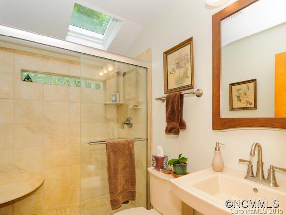 66 Chamblee Ridge Asheville NC 28805