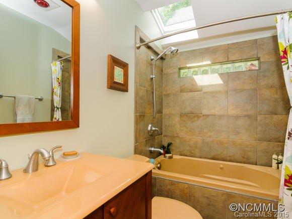 66 Chamblee Ridge Asheville NC 28805