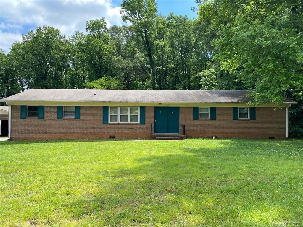 6718 Brushwood Drive Charlotte NC 28262