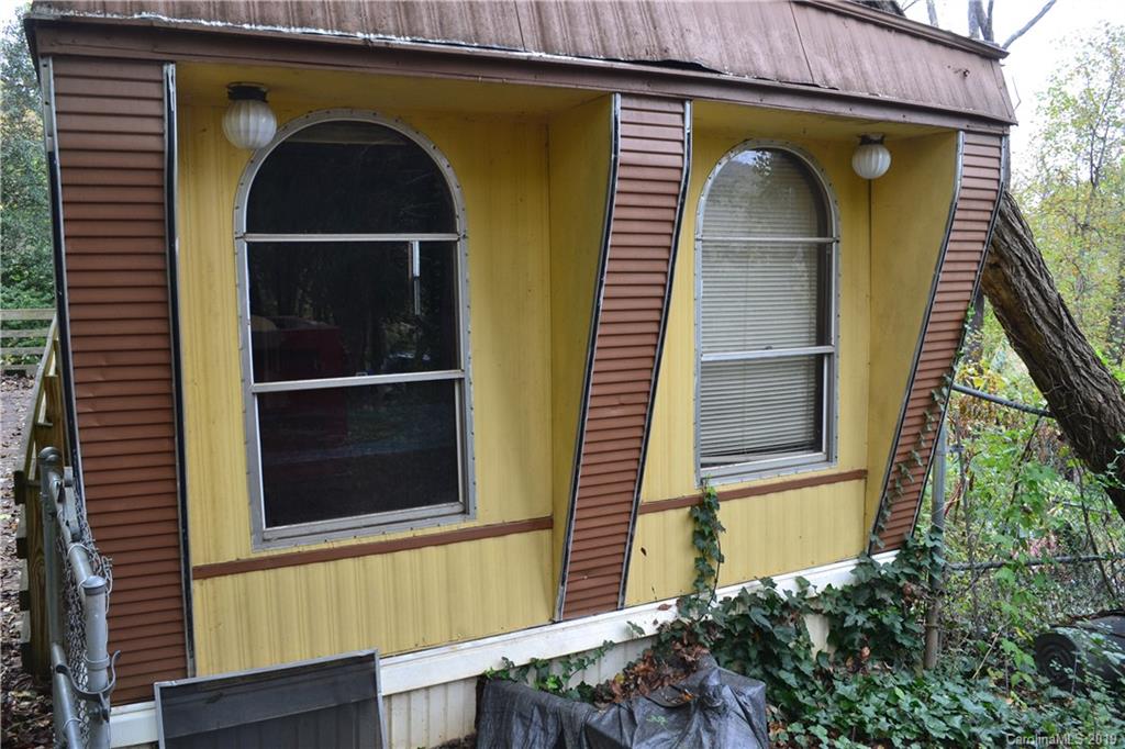 60 Reddick Road Asheville NC 28805