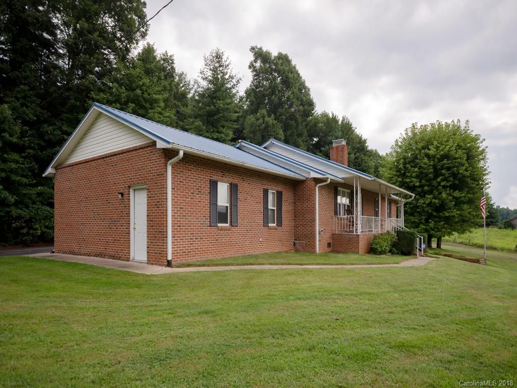 132 Mcdowell Road Mills River NC 28759