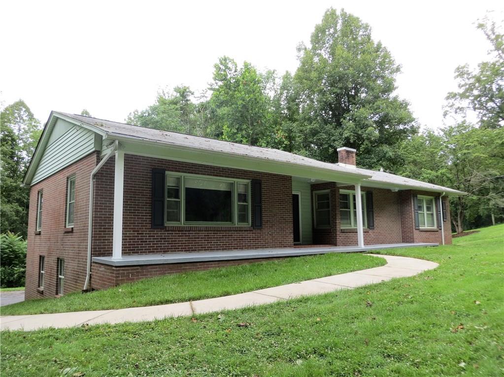 824 Cardinal Place Sw Lenoir NC 28645